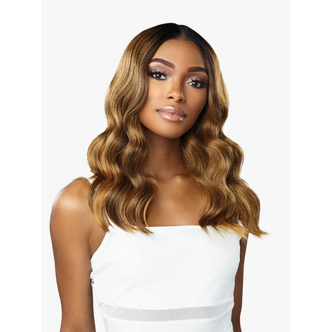 Sensationnel Butta Lace HD Synthetic Lace Front Wig - Beach Wave 20"