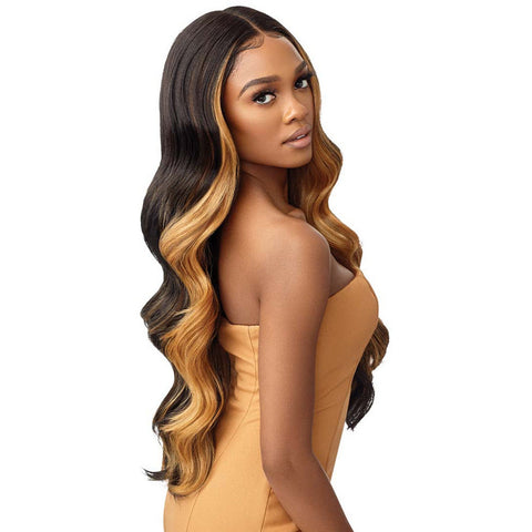 Outre Melted Hairline HD Synthetic Lace Front Wig - Manuella