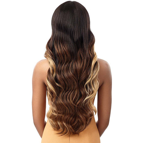 Outre Melted Hairline HD Synthetic Lace Front Wig - Manuella