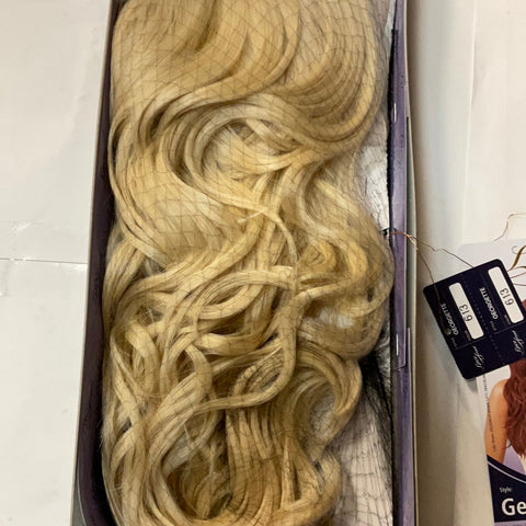 Outre Lace Front Synthetic HD Lace Front Wig - Georgette